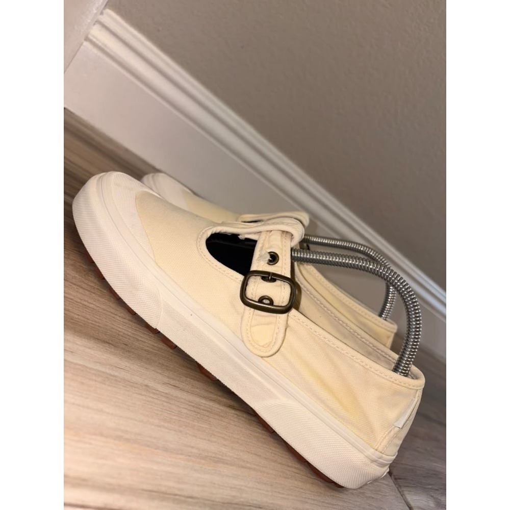 Vans Women's Size 9.5 Style 93 Mary Jane Canvas Buckle Shoes Cream Off White